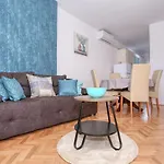 Rita Sea View Apartment